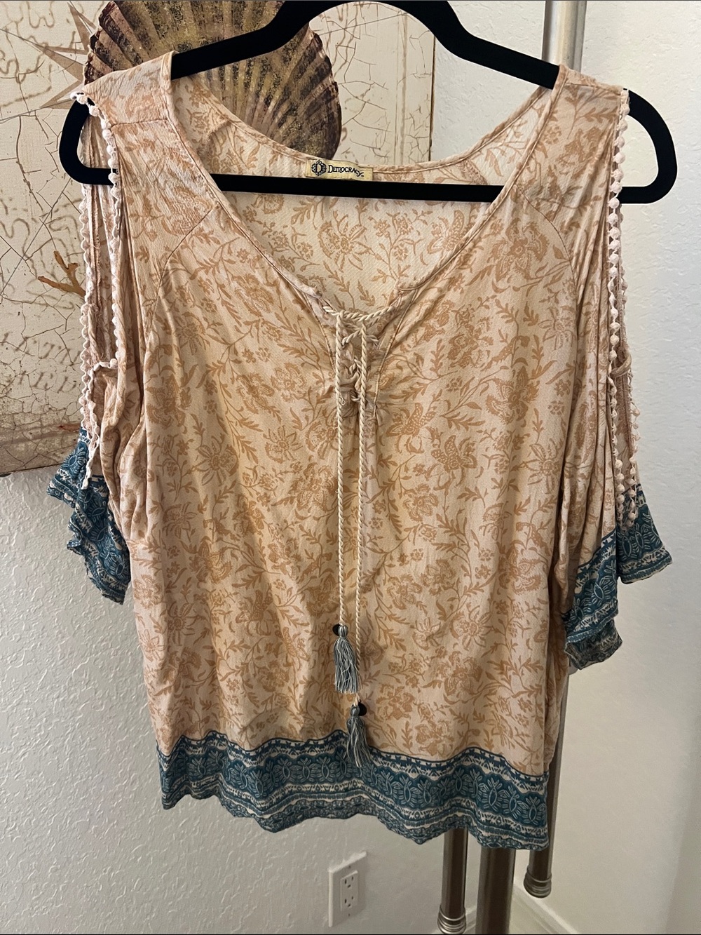 Democracy Cold-Shoulder Floral Tunic in Beige and Blue